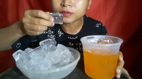 娱乐吃瓜酱冰块